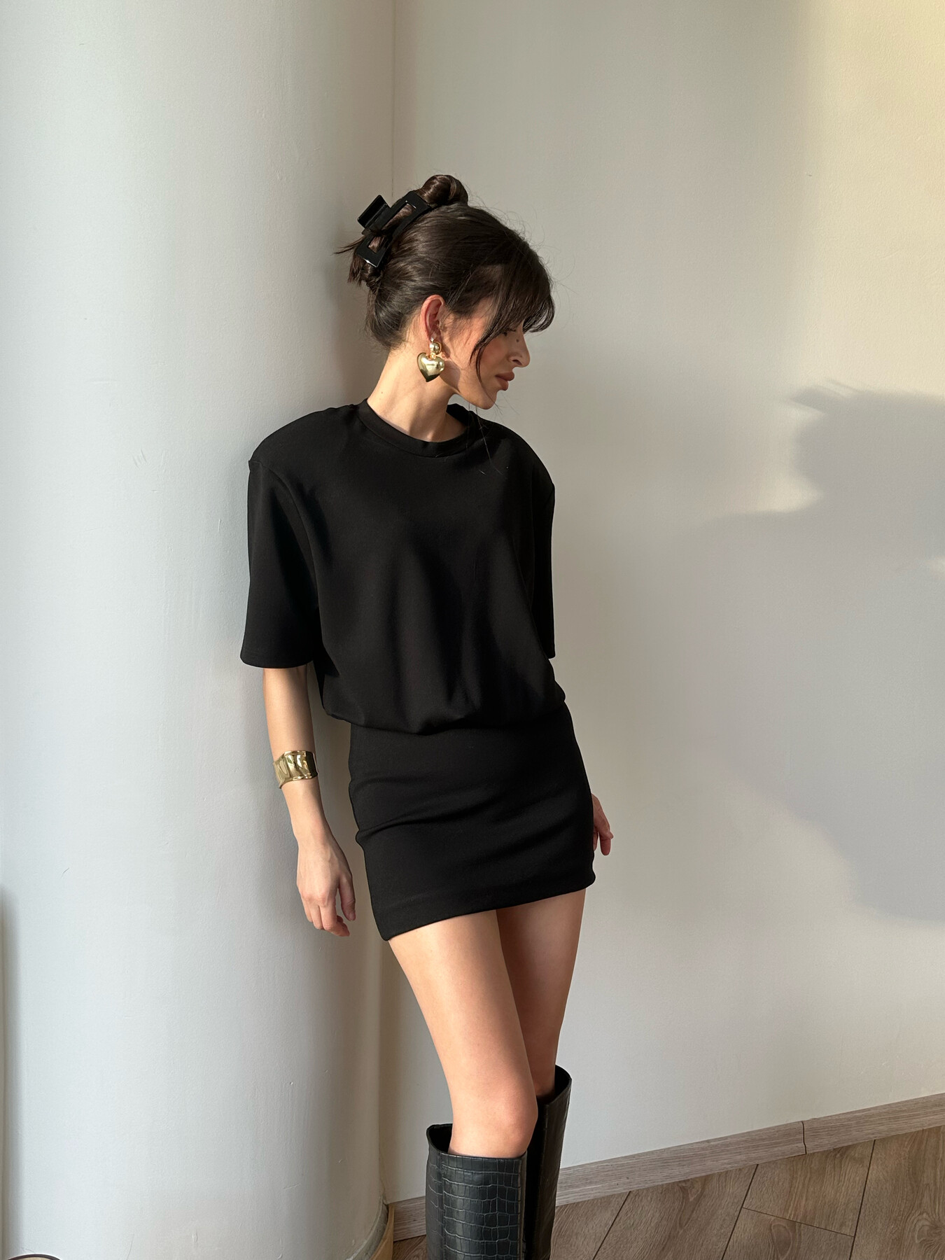 Siyah Vatkalı Elbise